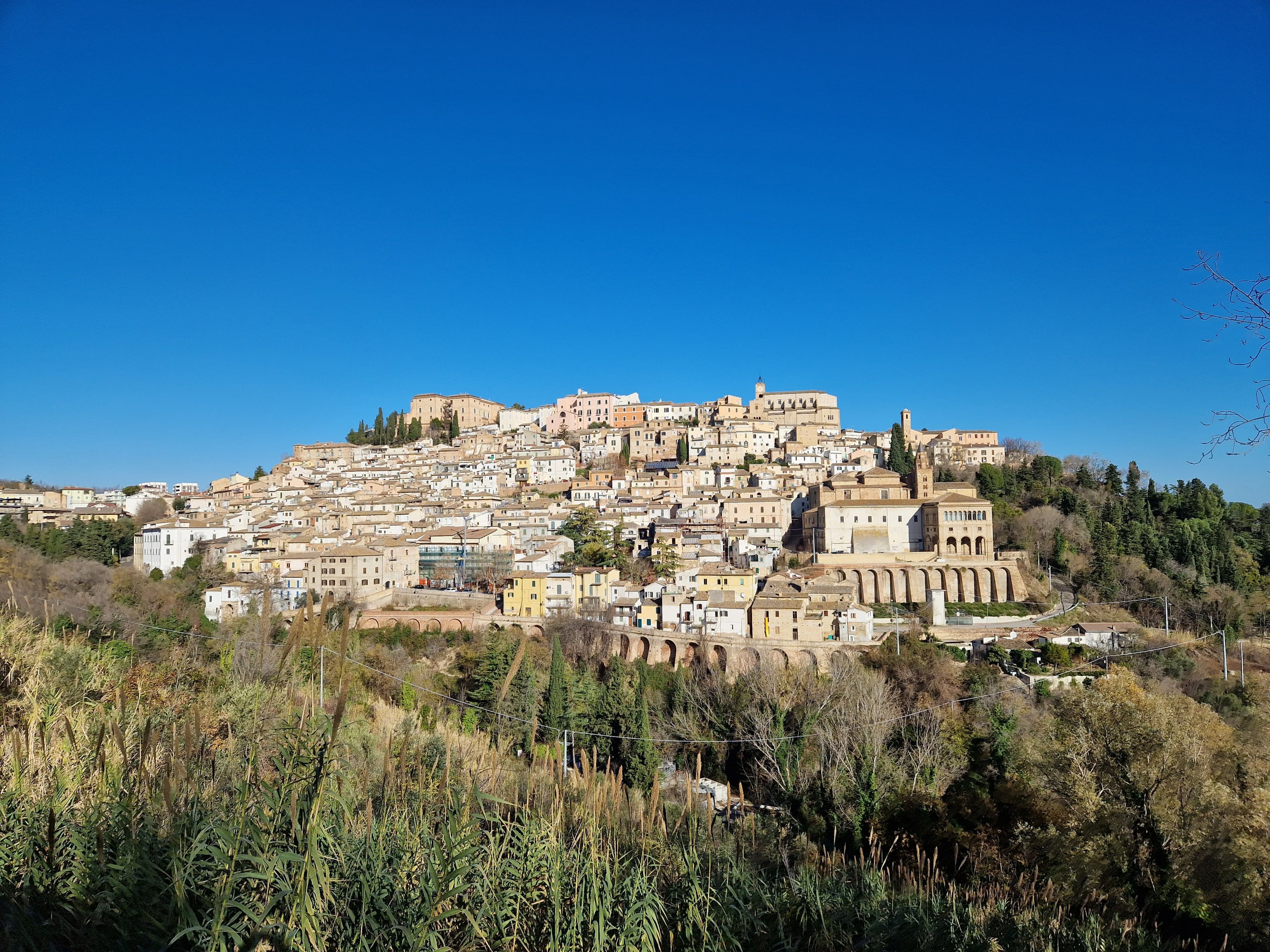 Loreto Aprutino: a village to experience with your eyes and your pace